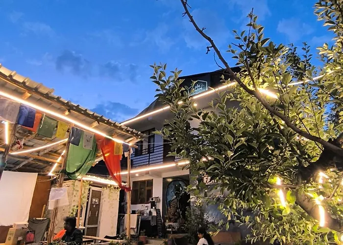 Farm Hostel & Camps Manali 